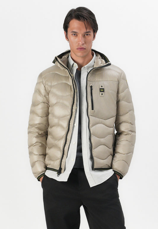 Blauer uomo piumino leggero ad onda  con cappuccio e tasca 26SBLUC03177-006719 915 Beige