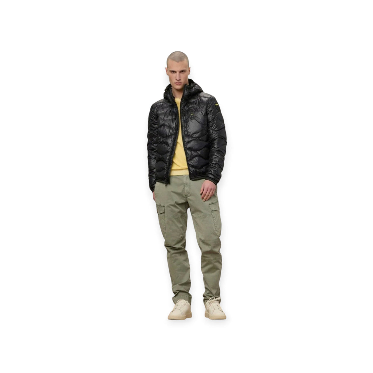 Blauer uomo piumino leggero ad onda  con cappuccio e tasca 26SBLUC03177-006719 999 nero
