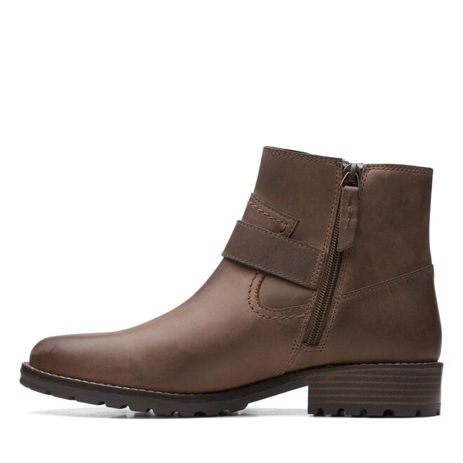 Clarks stivaletto da donna con elastico e fibbia e zip laterale Clarkwellstrap 26167473 4 taupe nubuck