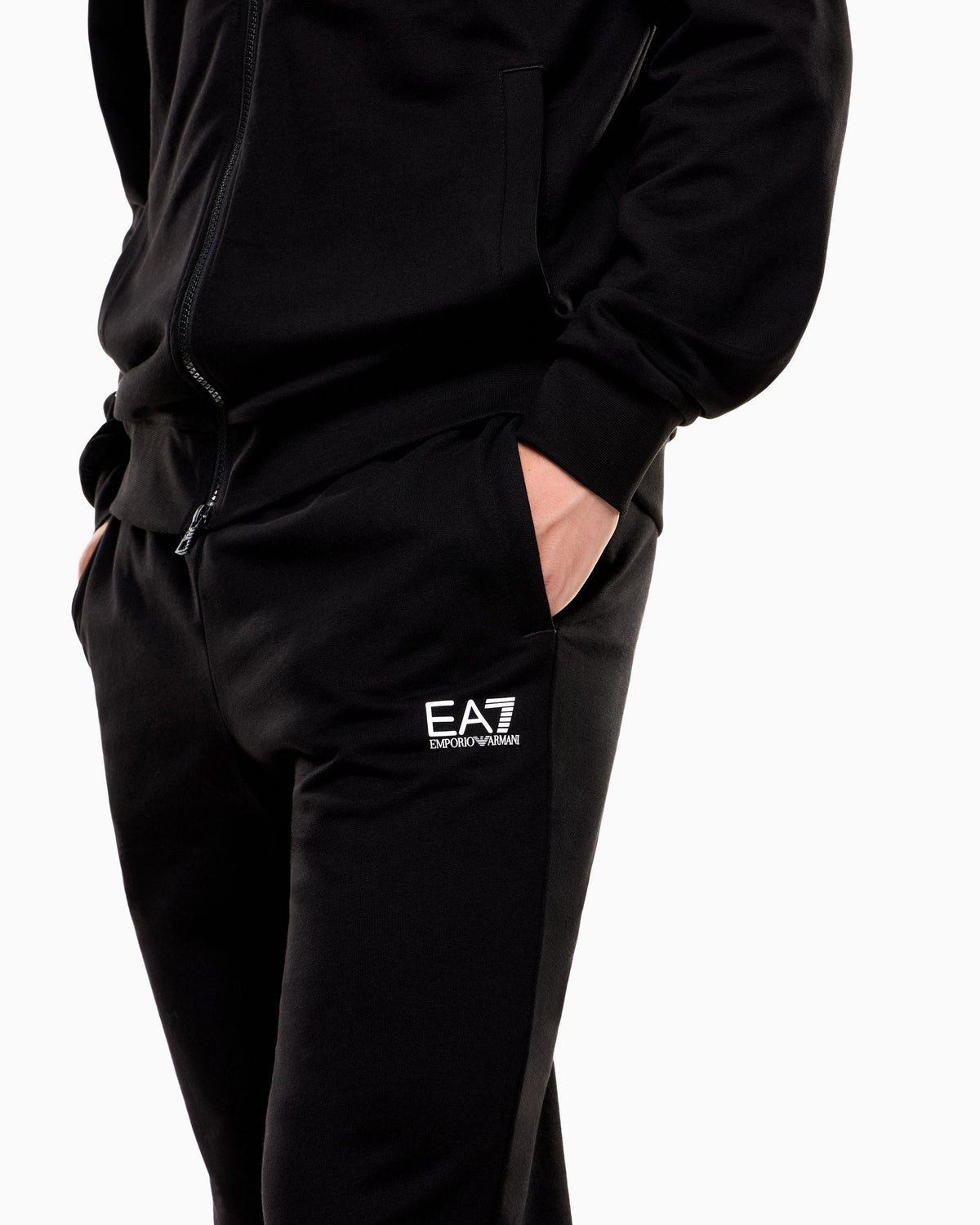 EA7 Emporio Armani Tuta Sportiva Uomo Nera Cotone Core Identity 8NPV60 PJVRZ 1200