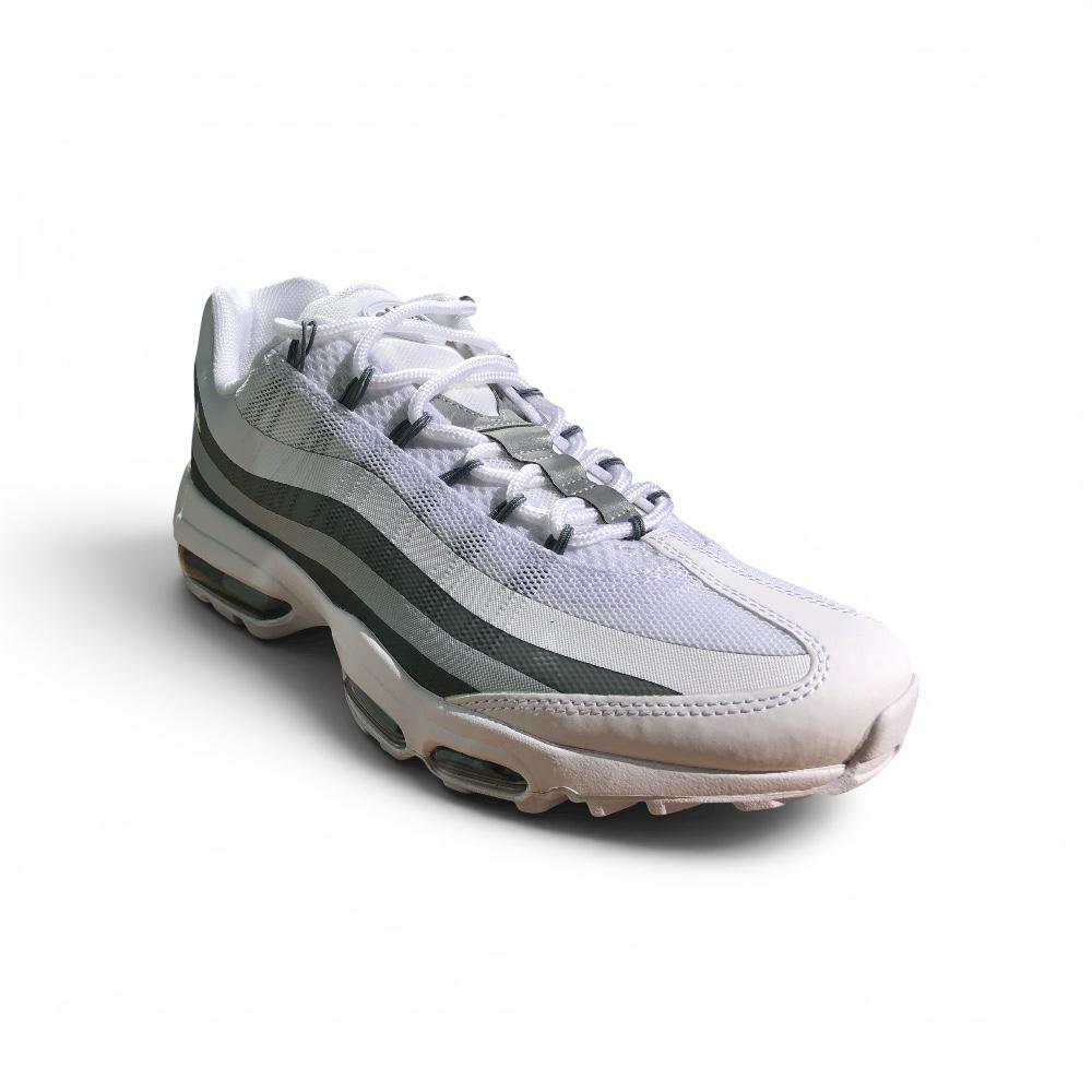 Nike Air Max 95 Ultra Lifestyle Sneakers Uomo Grigio Bianco - IB7681-002